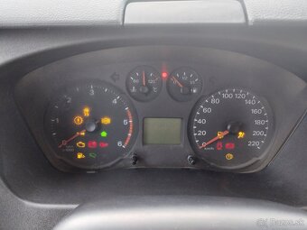 Predam ford transit 2.4tdci 74kw 6miest valnik rv2009 - 12