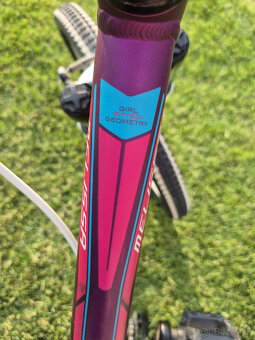 Genesis Melissa 20'' - 12