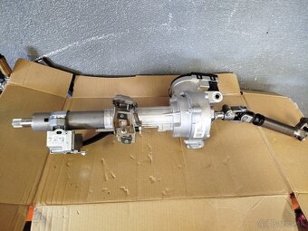 Zadný nárazník tucson NX4 400€ Kufor tucson NX4 600€ - 12