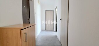 MODERNÝ 2i byt, DOG FRIENDLY, BALKÓN, PARKING, Kovácsova uli - 12