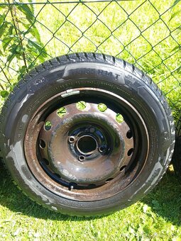 Predám zimné pneumatiky 175/65 r14 - 12