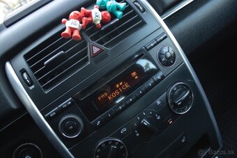 Mercedes-Benz B trieda B200 - 12