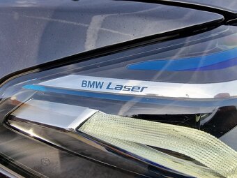 BMW 530i mHEV xDrive A/T8 252k Luxury (benzín) - 12