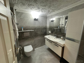 IBA U NÁS Na predaj 3i apartmán v centre Kemeru, 85m2 - 12