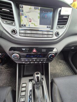 Hyundai Tucson 2.0 Crdi 4x4 100kw - 12