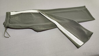 Pánske voľnočasové nohavice olivovo zelené - 12