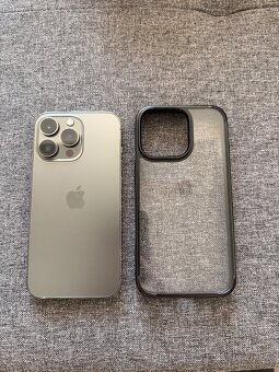 Predám Apple iPhone 13 Pro 256GB Graphite - 12