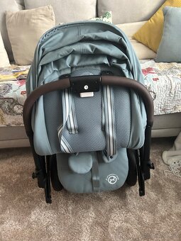 Cybex Eezy S Twist - 12