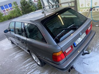 2x BMW E34 528i Touring - 12