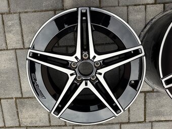 Mercedes R18 225/45 - 12