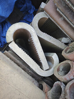 Keramické tvárnice / čiapky na plot / za symbolickú cenu - 12