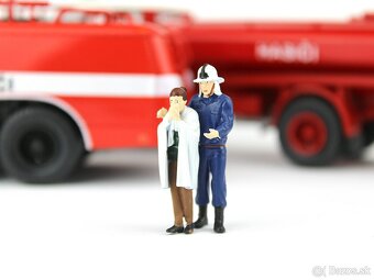 Ručne malované figúrky hasičov 1:43 - 12