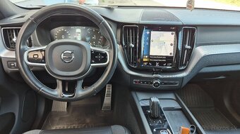 Volvo XC60 2.0 B4 mHEV DARK edition AWD - 12