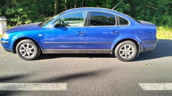 Volkswagen Passat - 12