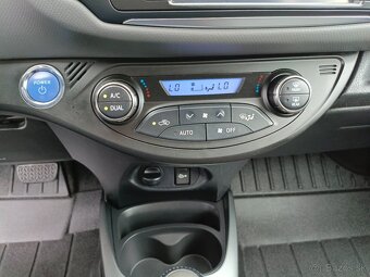Toyota Yaris Hybrid 2016 FACELIFT AUTOMAT - 12