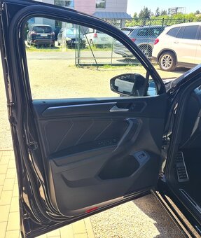 Volkswagen Tiguan allspace 2.0 TDI EVO R-Line 4Motion DSG - 12