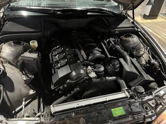 BMW e39 528 - 12