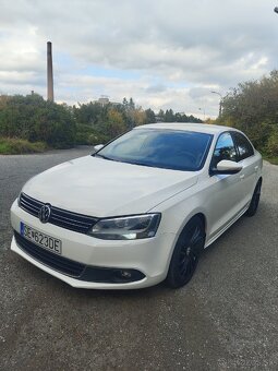 Volkswagen Jetta 2.0tdi Highline - 12