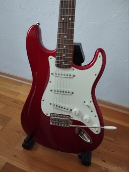 Fender Squier Classic Vibe 60s Stratocaster Candy Apple Red - 12