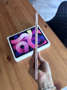 Apple IPad Air 4th generation 64gb WiFI - 12