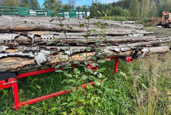 Štípací automat Hakki Pilke Falcon 35 plus podávací stůl 371 - 12