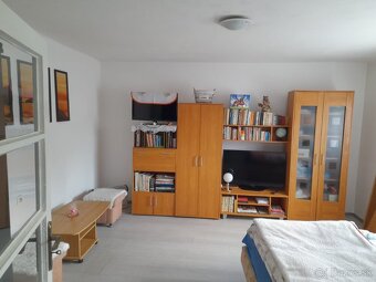 Predam 2izbový rodinný dom - 12