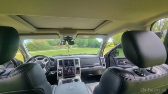 Dodge RAM 1500 Laramie - 12