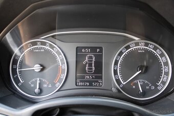 Škoda Octavia Combi 2.0 TDI CR RS DSG - 12