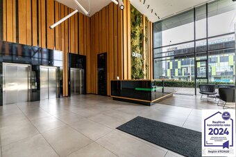 Reprezentatívna kancelária, DUETT I Námestie osloboditeľov - 12