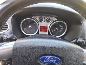 Ford Focus MK2 1.8 TDCi - nová STK a EK - 12