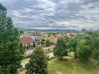 NA PREDAJ 2 IZBOVÝ BYT | ulica Študentská | Košice - Sever - 12