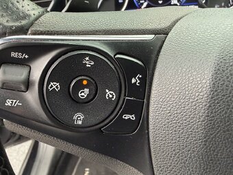 Opel Insignia 1.5T (121 Kw) automat Executive - 12