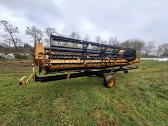 Predám kombajn New Holland CS 660 - 12