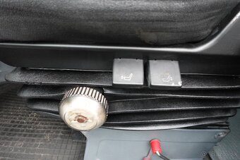 IVECO DAILY DVOJKABINA VALNÍK 7MÍST 3.0HPT - 12