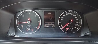 Volkswagen T5 Caravelle Comfortline KR 2.0 TDI 110kW - 12