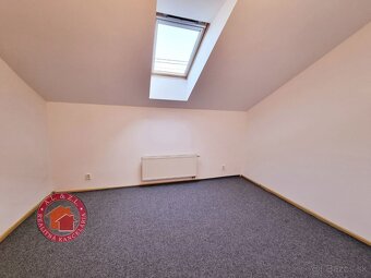 Nezariadený 4 izbový BYT v SENCI - centrum - 12