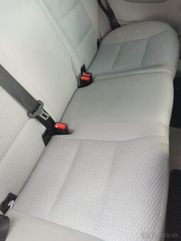 Mercedes A 180 - 12