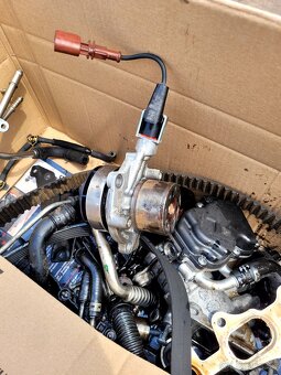 Motor vw.2,tdi 110kw DFGC - 12
