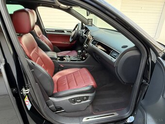 VW Touareg 3.0 V6 TDI Exclusive - 12