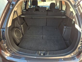 Mitsubishi Outlander 2.2D 4x4 7.miest - 12