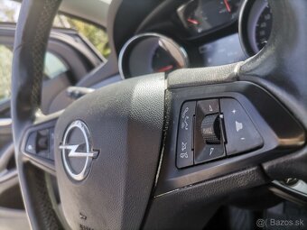Opel Astra Sports Tourer Combi - 12