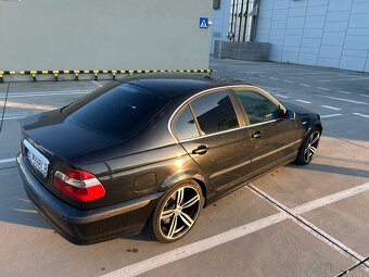 BMW 320D 2.0 - 12