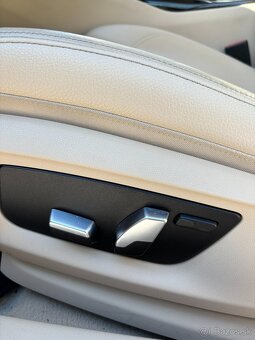 BMW 520d G31 xdrive - exkluzivna vybava - 12
