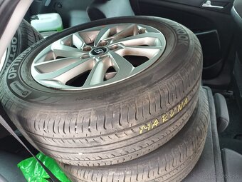 Hyundai Tucson 2.0crdi 100kw 4x4 - 12