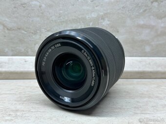 Sony 28-70mm f/3.5-5.6 OSS Sony E-mount - 12