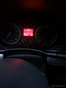 Wolsvagen golf 5 85.kw 1.6 benzín 6 rýchlostný manual - 12