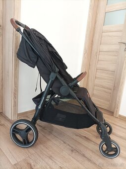 Predám detský športový kočík Kinderkraft Grande čierny - 12