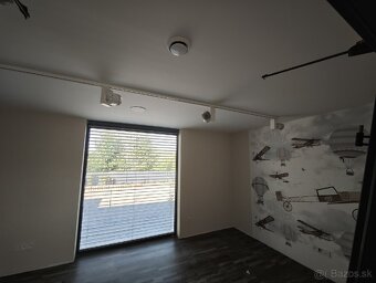 Kolajnicove svetla GLOBAL - 12