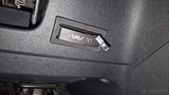 Volkswagen Golf 7 2.0 TDI 110kW Highline 4Motion VAM - 12