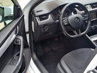 ŠKODA OCTAVIA combi 2.0TDI Elegance - 12